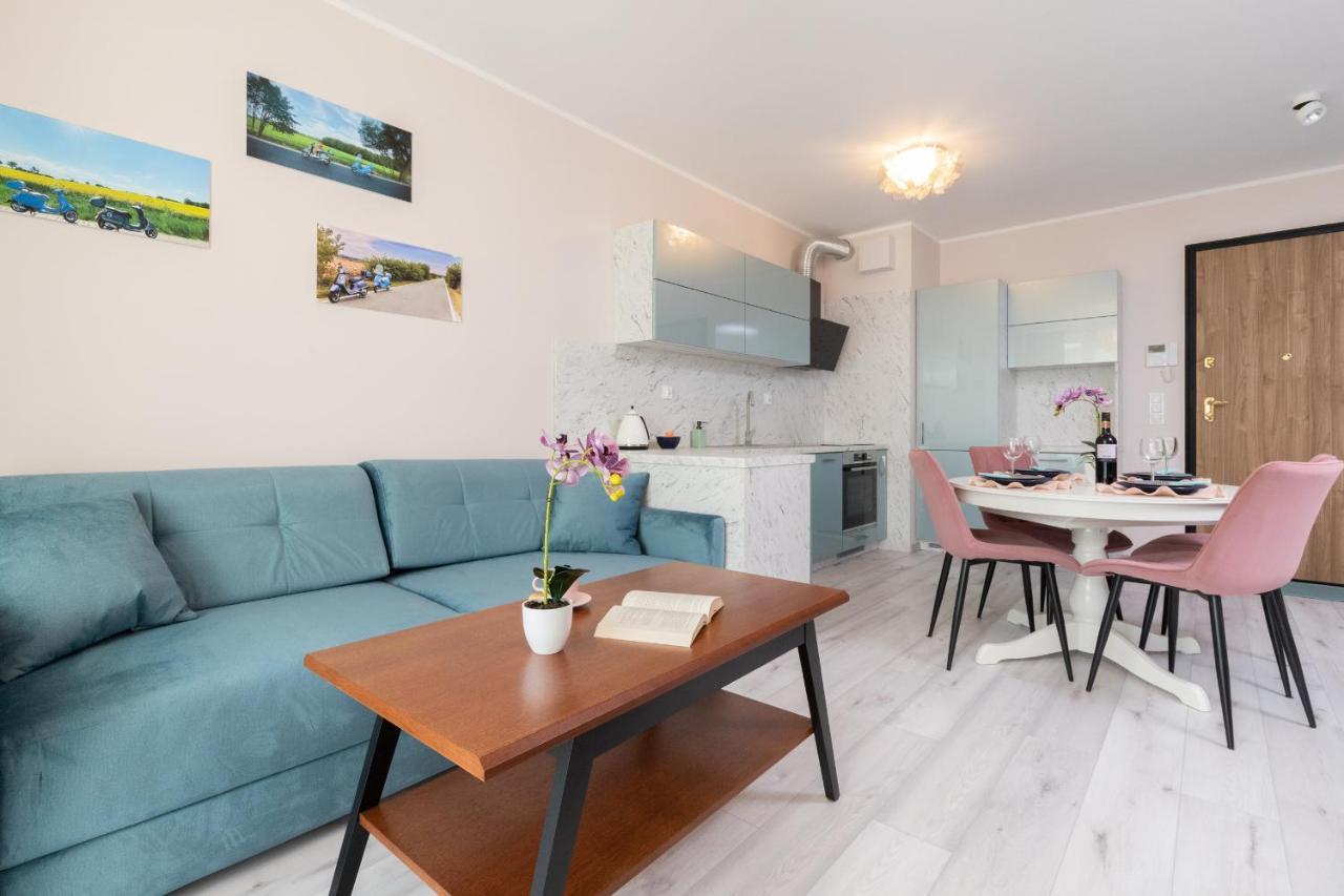 Plac Unii Apartment Gdynia By Noclegi Renters Exteriör bild