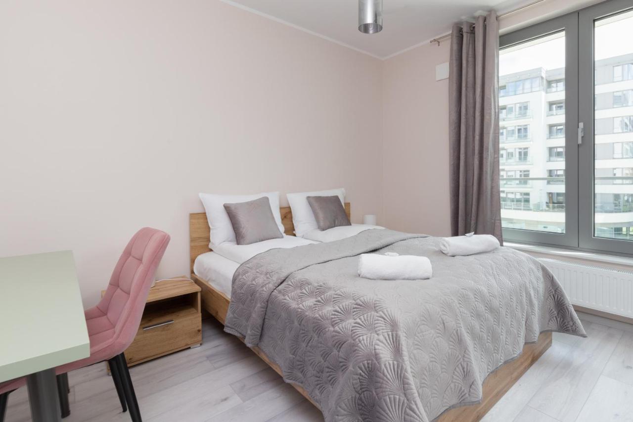 Plac Unii Apartment Gdynia By Noclegi Renters Exteriör bild