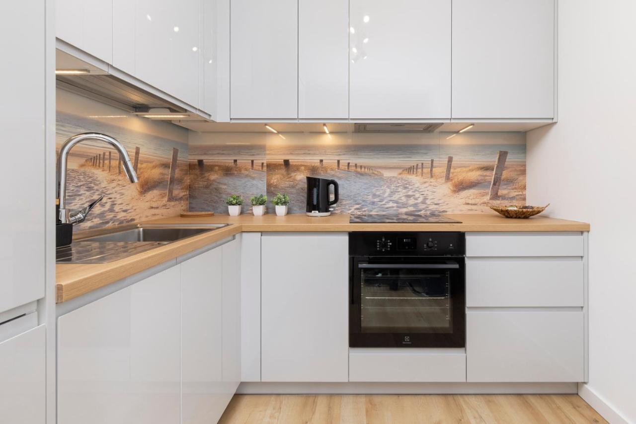 Plac Unii Apartment Gdynia By Noclegi Renters Exteriör bild