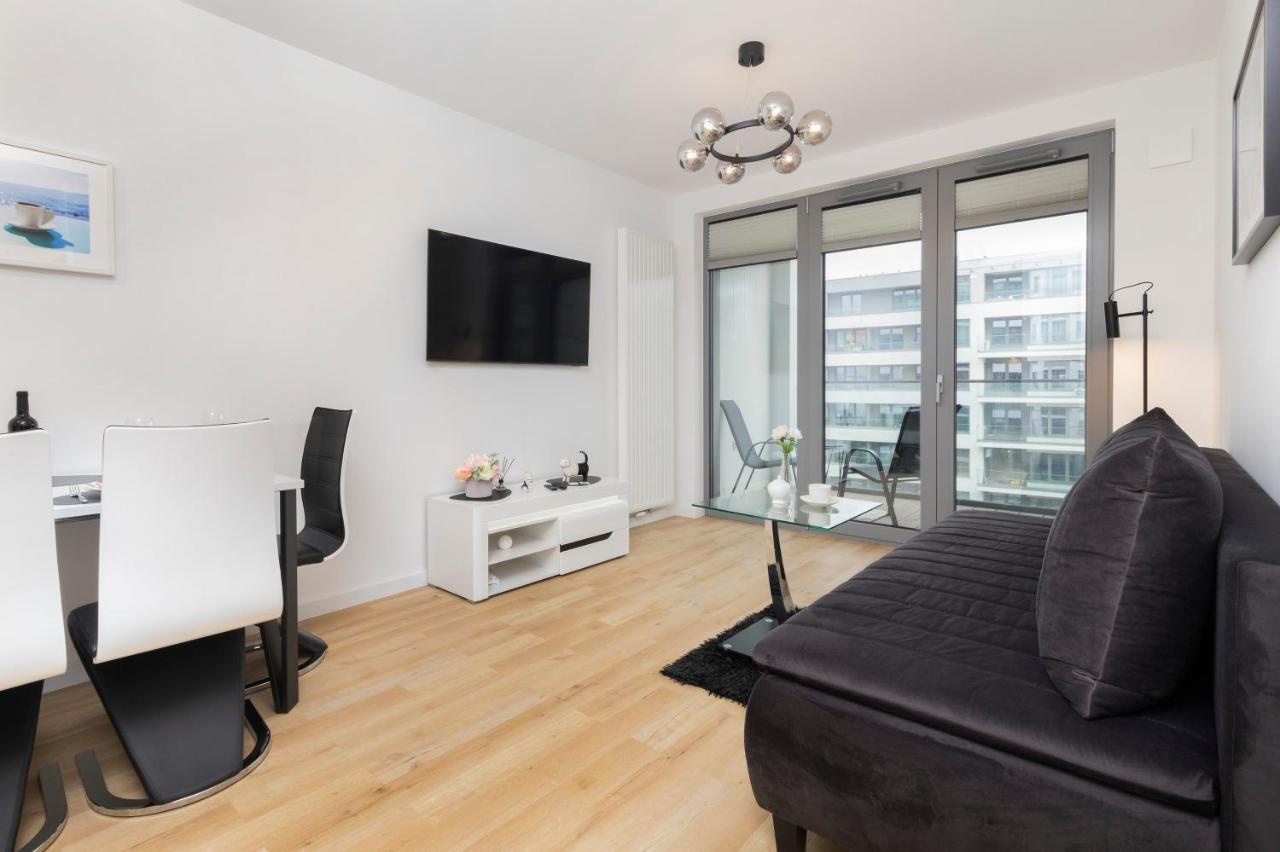 Plac Unii Apartment Gdynia By Noclegi Renters Exteriör bild