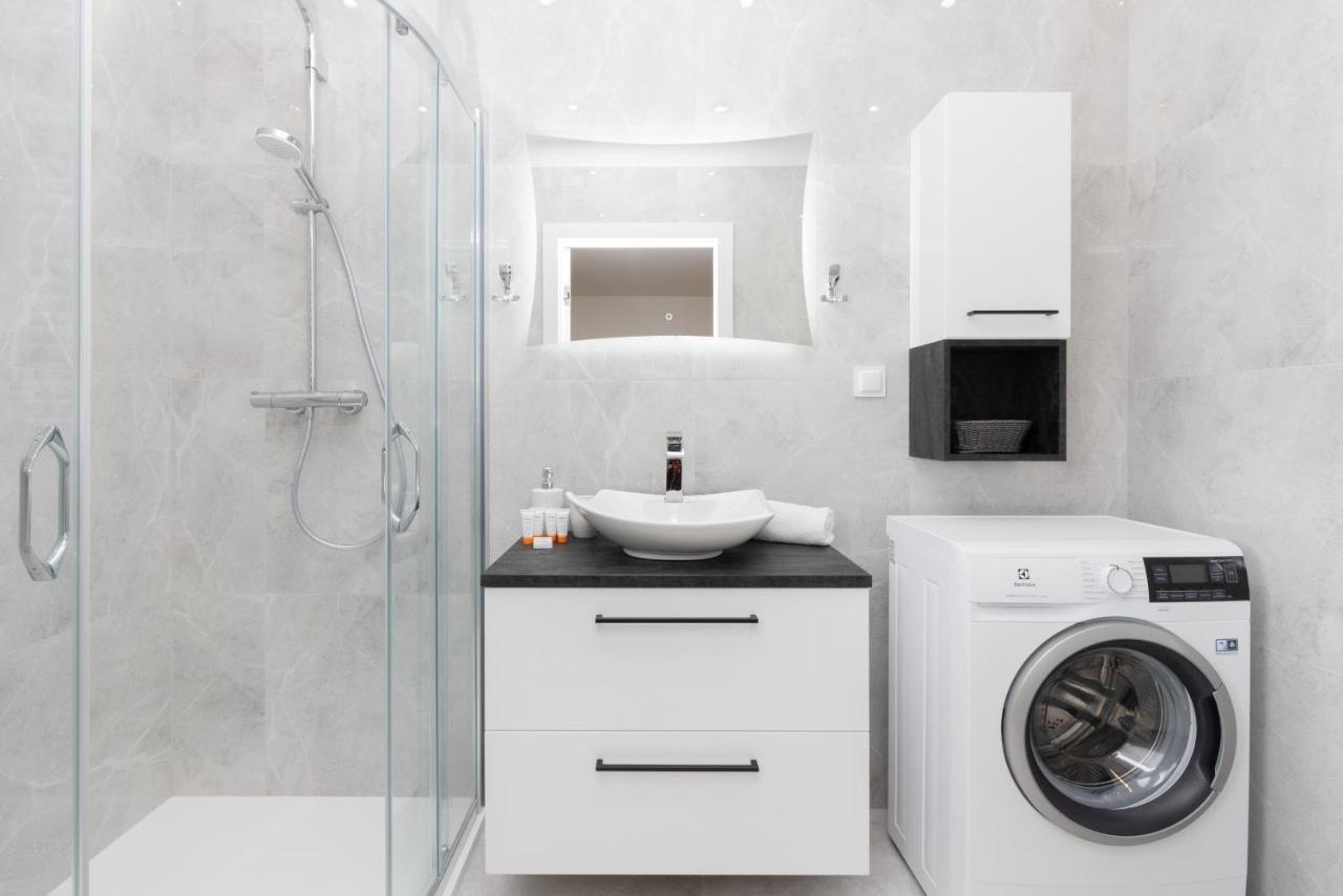 Plac Unii Apartment Gdynia By Noclegi Renters Exteriör bild